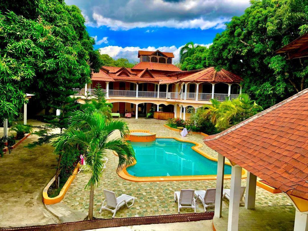 Donpee Guest House Leogane Buitenkant foto